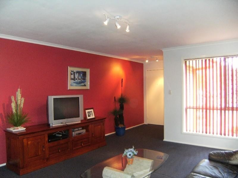 3 Fadden Close, Arundel QLD 4214