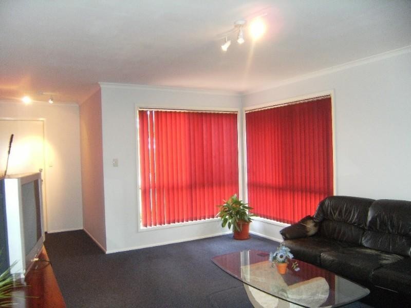 3 Fadden Close, Arundel QLD 4214