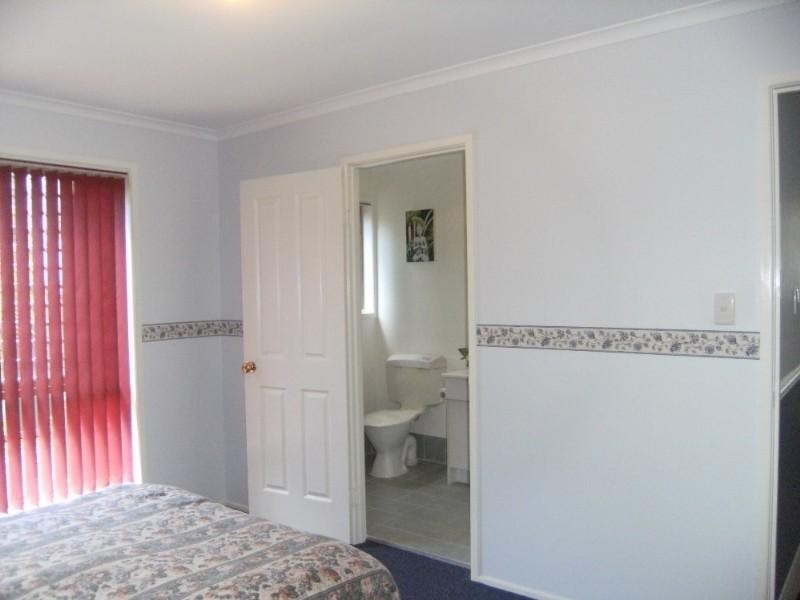 3 Fadden Close, Arundel QLD 4214