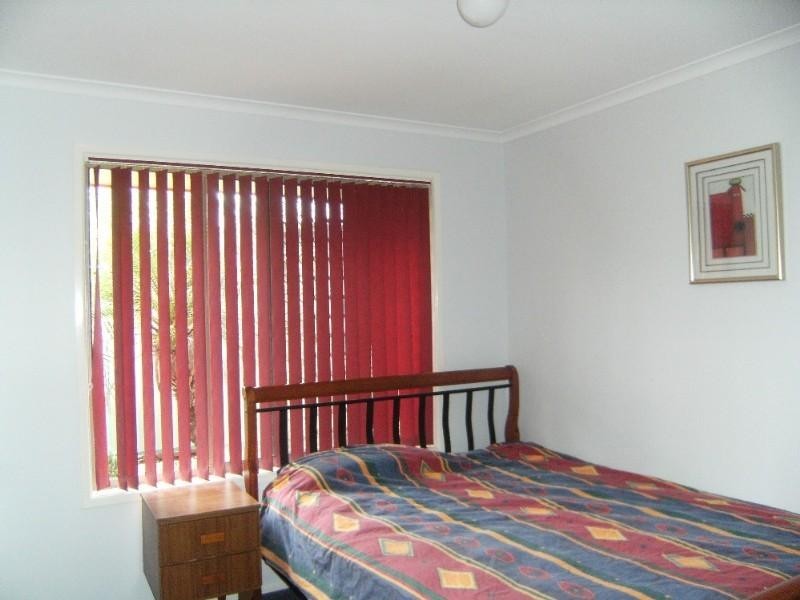 3 Fadden Close, Arundel QLD 4214