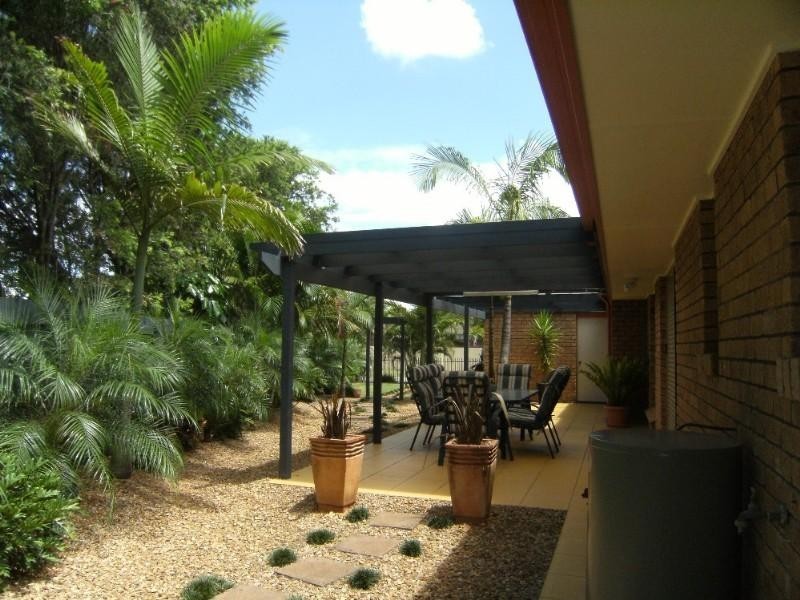 3 Fadden Close, Arundel QLD 4214
