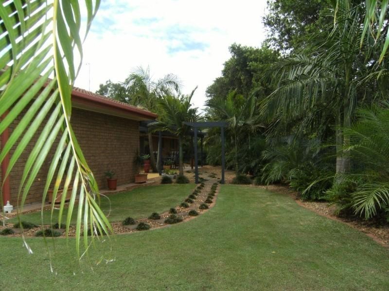 3 Fadden Close, Arundel QLD 4214