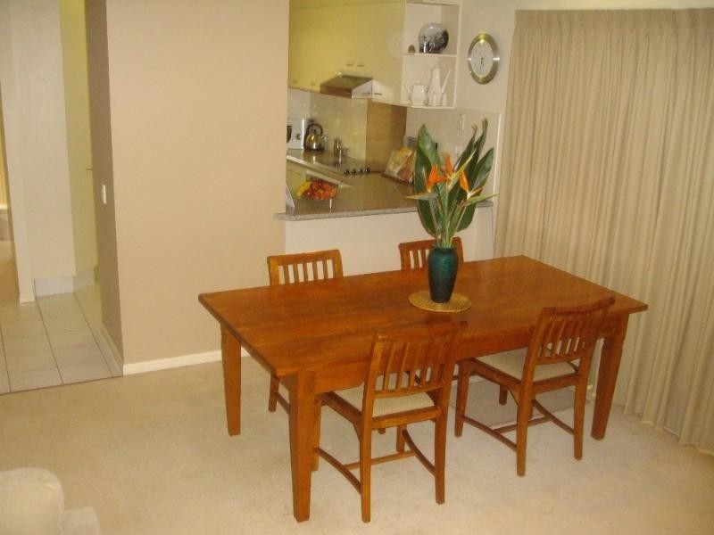 1/23 Deakin Avenue, Southport QLD 4215