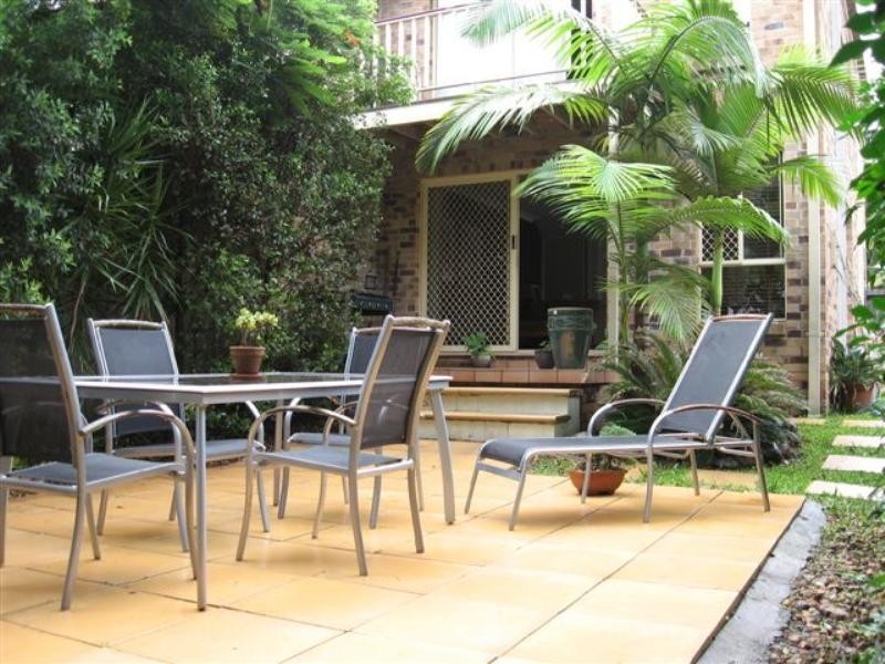 1/23 Deakin Avenue, Southport QLD 4215