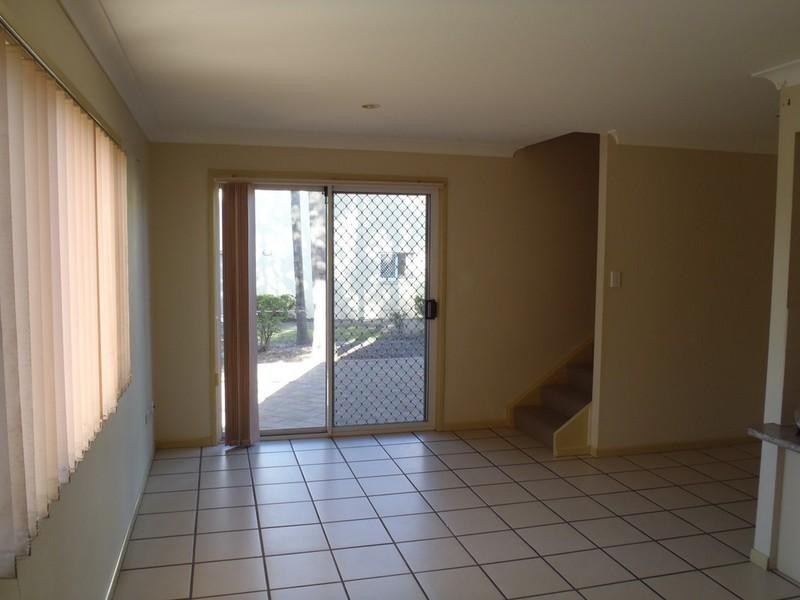 6/30 Government Road, Labrador QLD 4215