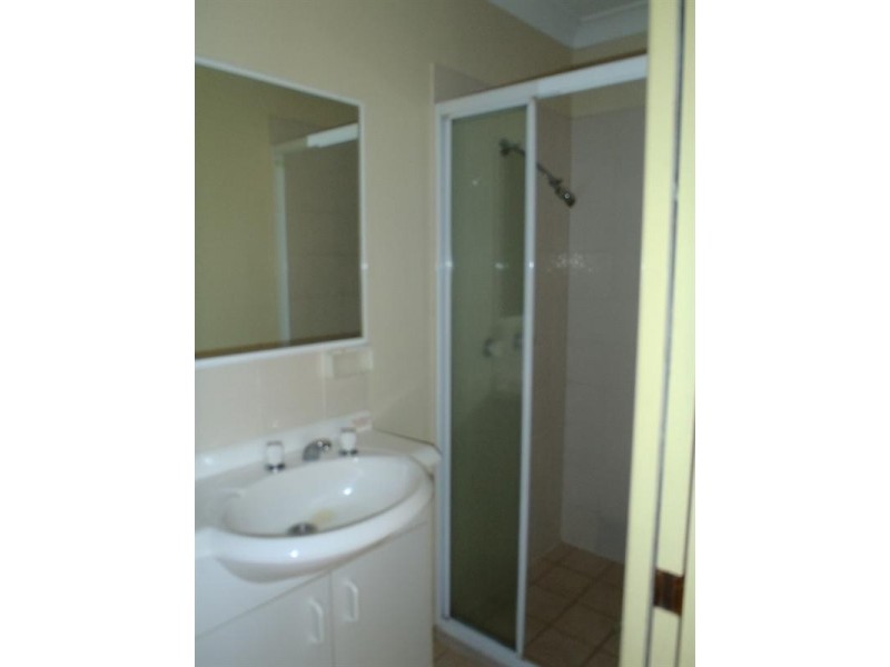 6/30 Government Road, Labrador QLD 4215