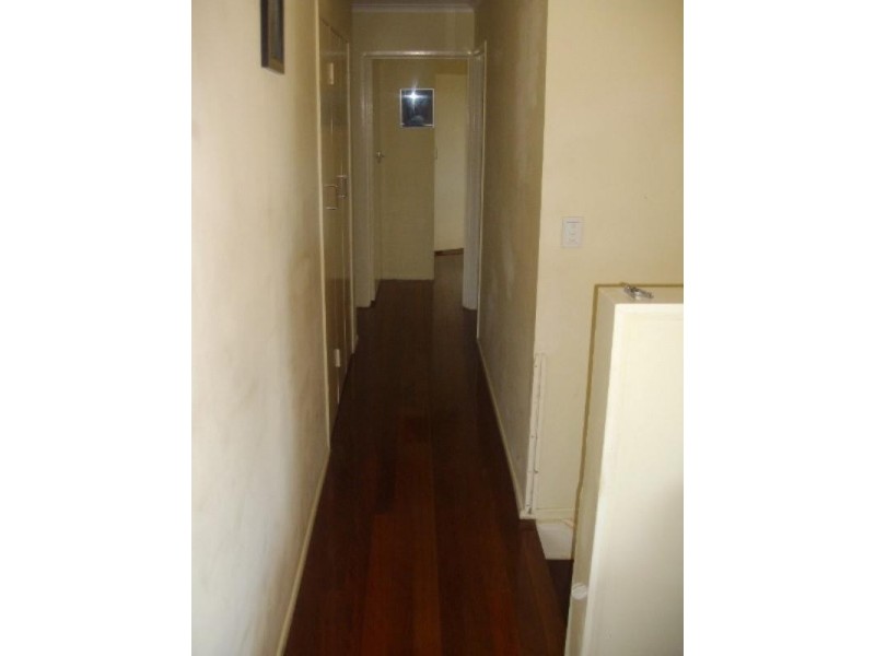 30a Gordon Street, Labrador QLD 4215