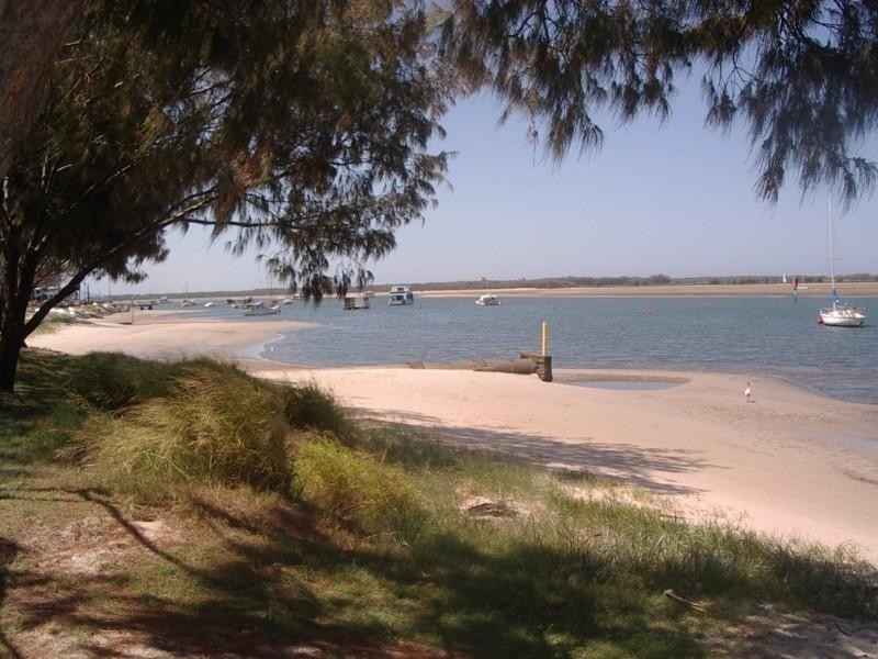 4/240 Marine Parade, Labrador QLD 4215