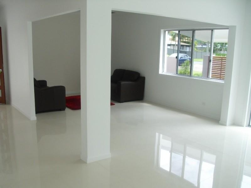 21A Armidale Street, Helensvale QLD 4212