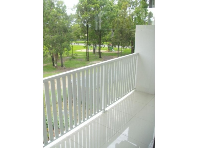 21A Armidale Street, Helensvale QLD 4212