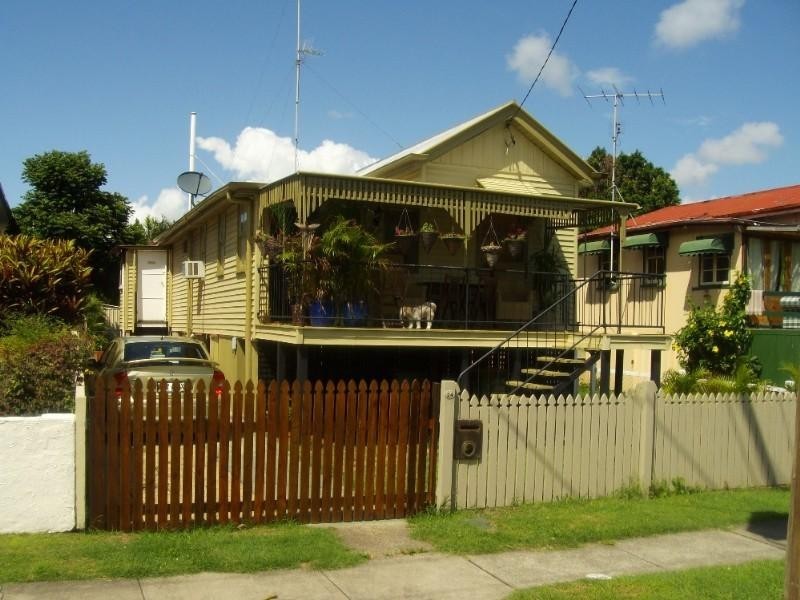 24 Central Street, Labrador QLD 4215