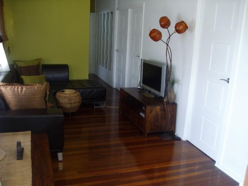 24 Central Street, Labrador QLD 4215