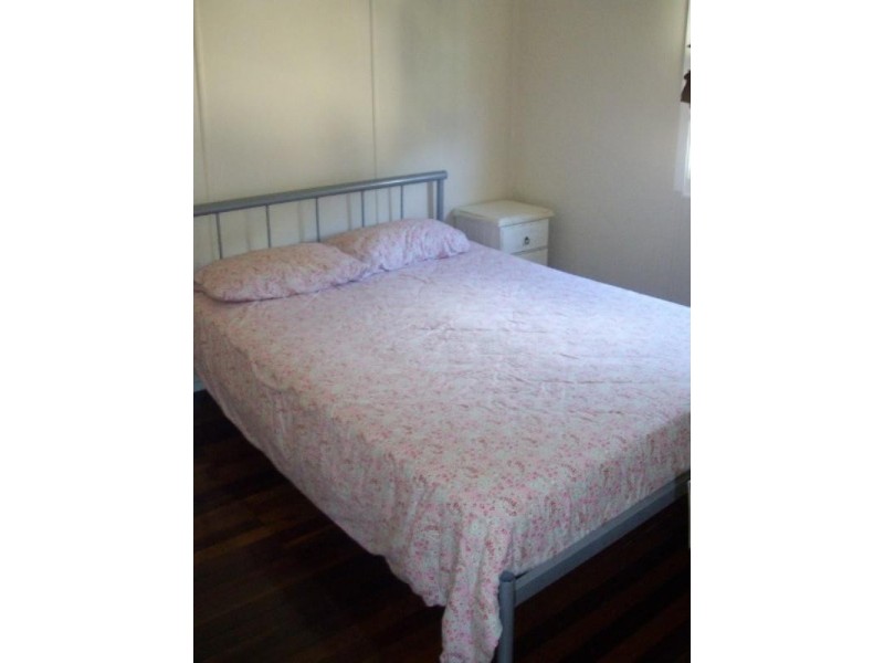 24 Central Street, Labrador QLD 4215