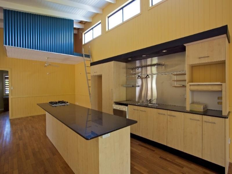 22 Stradbroke Street, Biggera Waters QLD 4216