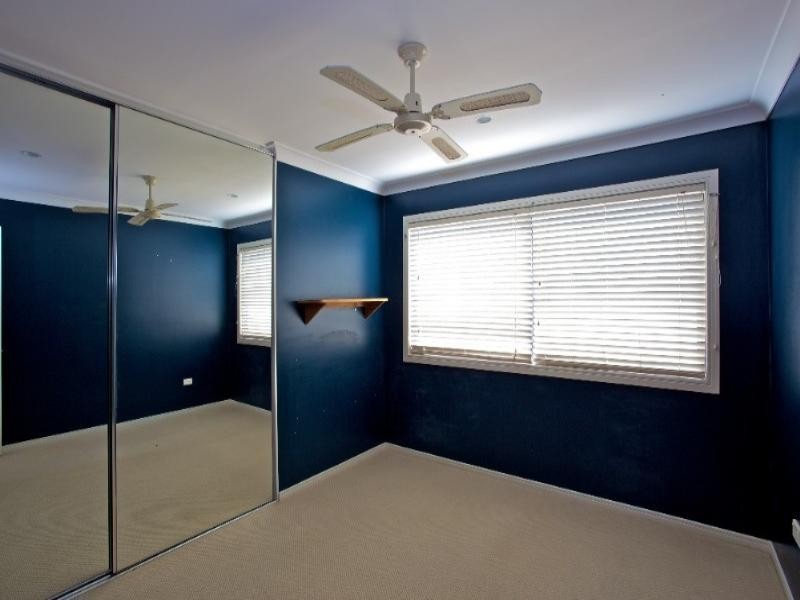 22 Stradbroke Street, Biggera Waters QLD 4216