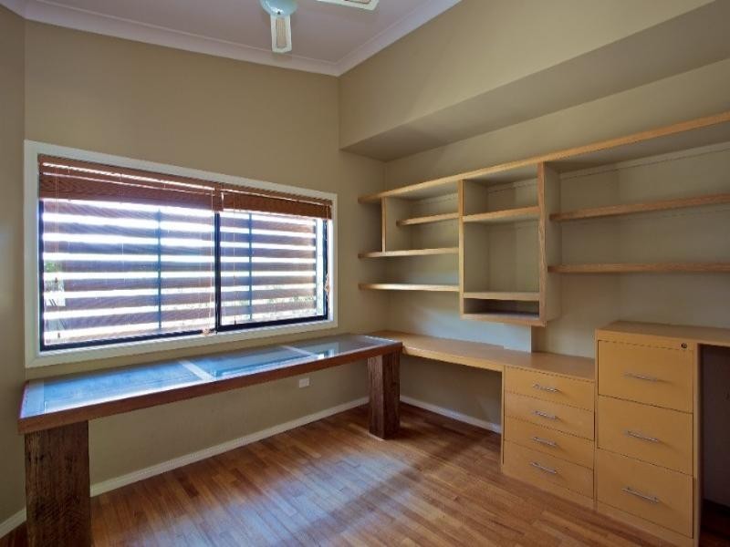 22 Stradbroke Street, Biggera Waters QLD 4216