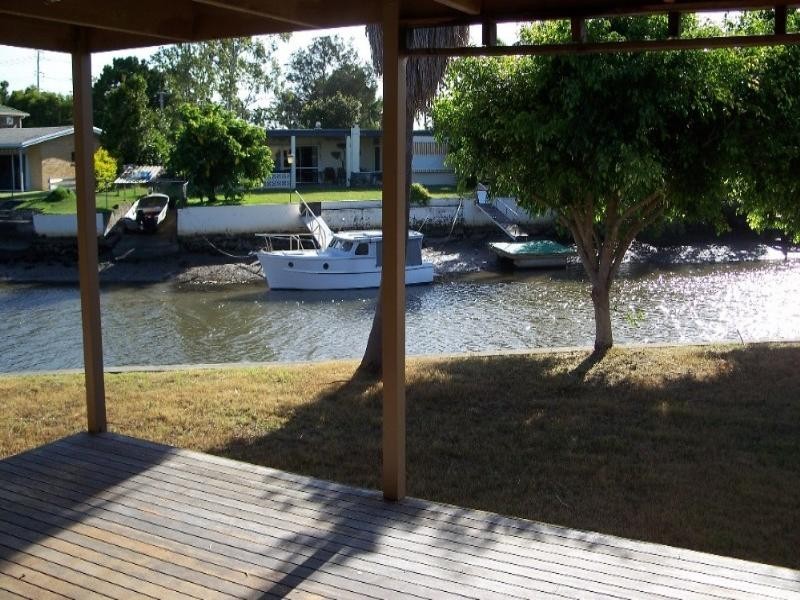 22 Stradbroke Street, Biggera Waters QLD 4216