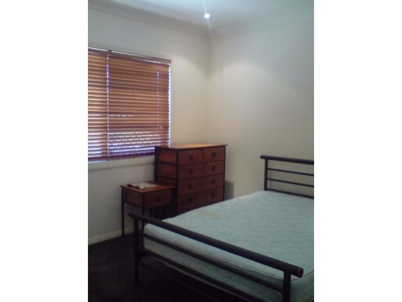 2/1 Oleander Avenue, Biggera Waters QLD 4216