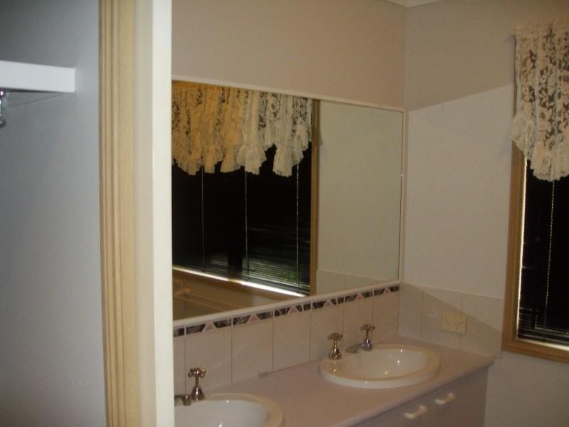 193 Mildura Drive, Helensvale QLD 4212