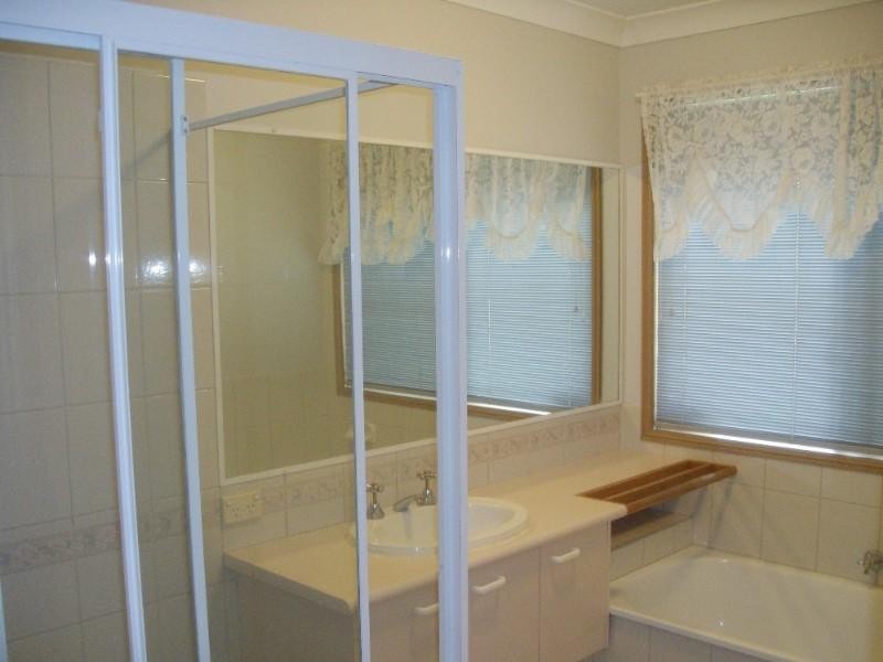 193 Mildura Drive, Helensvale QLD 4212