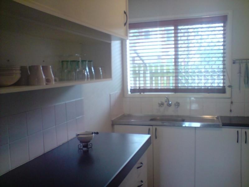 2/10 Phillip Street, Labrador QLD 4215