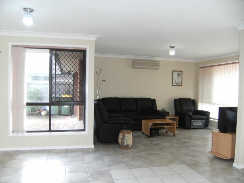 54 Clubhouse Drive, Arundel QLD 4214