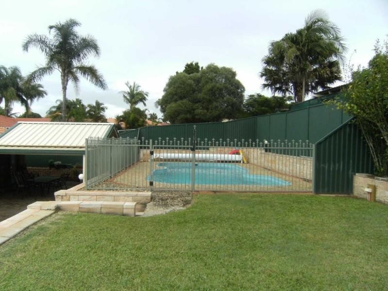54 Clubhouse Drive, Arundel QLD 4214