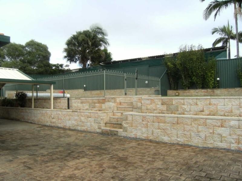 54 Clubhouse Drive, Arundel QLD 4214