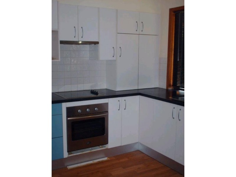 2/23 Morinda Way, Labrador QLD 4215