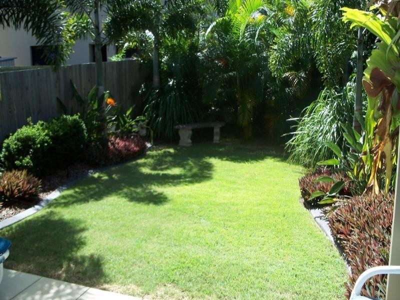 1/39 Parker Street, Labrador QLD 4215