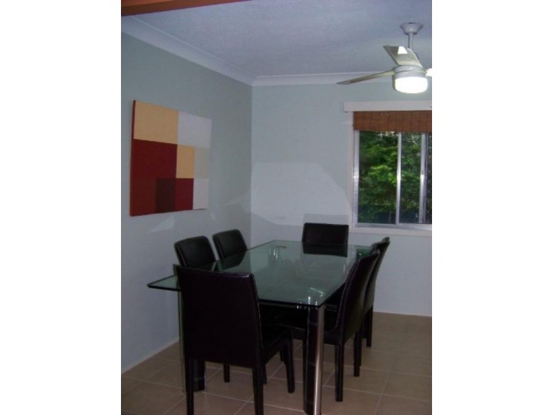 17 Arthur Street, Biggera Waters QLD 4216