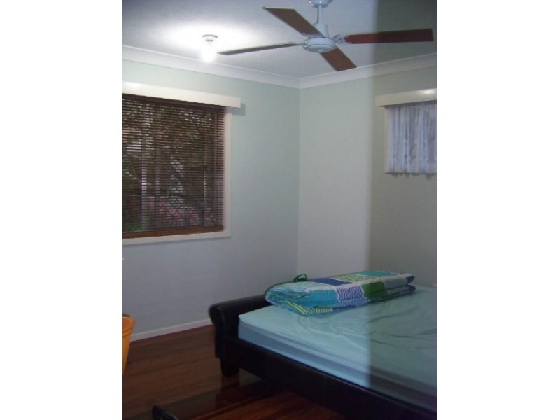 17 Arthur Street, Biggera Waters QLD 4216