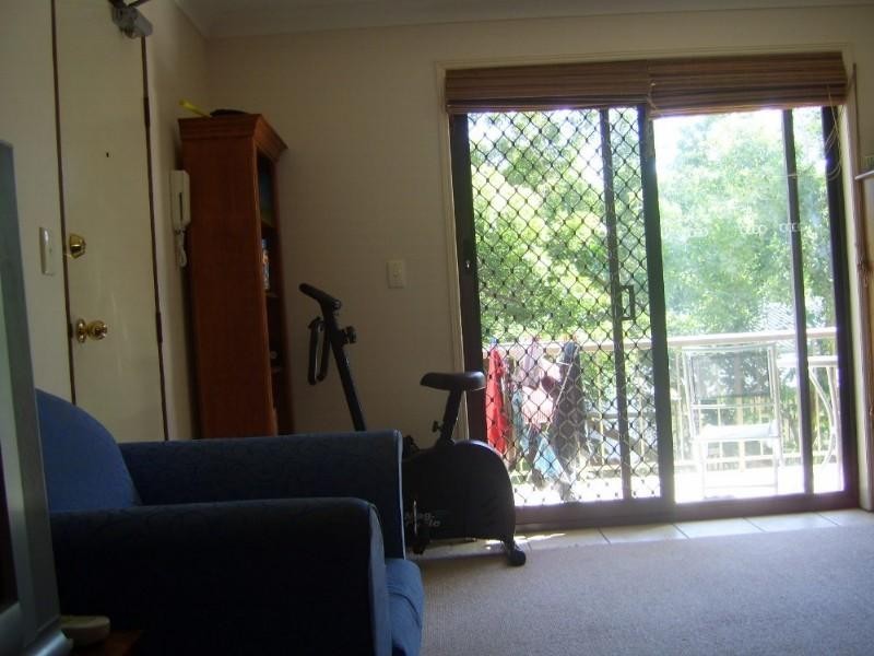 2/76 Brighton Street, Biggera Waters QLD 4216