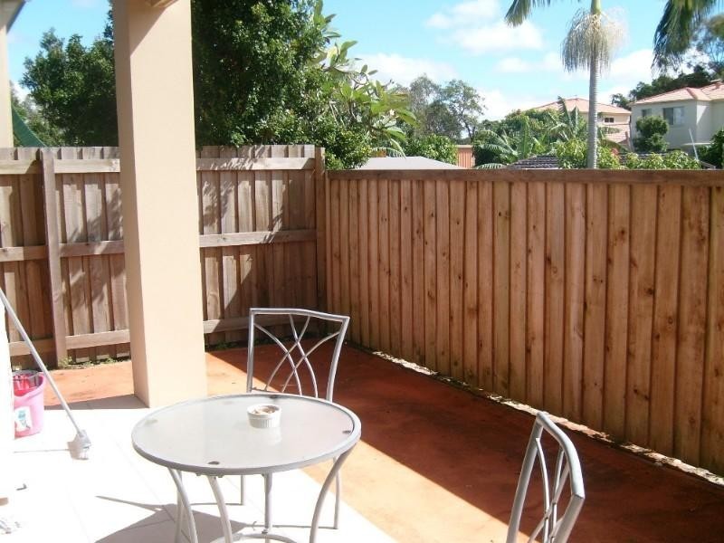 3/27 Harley Street, Labrador QLD 4215