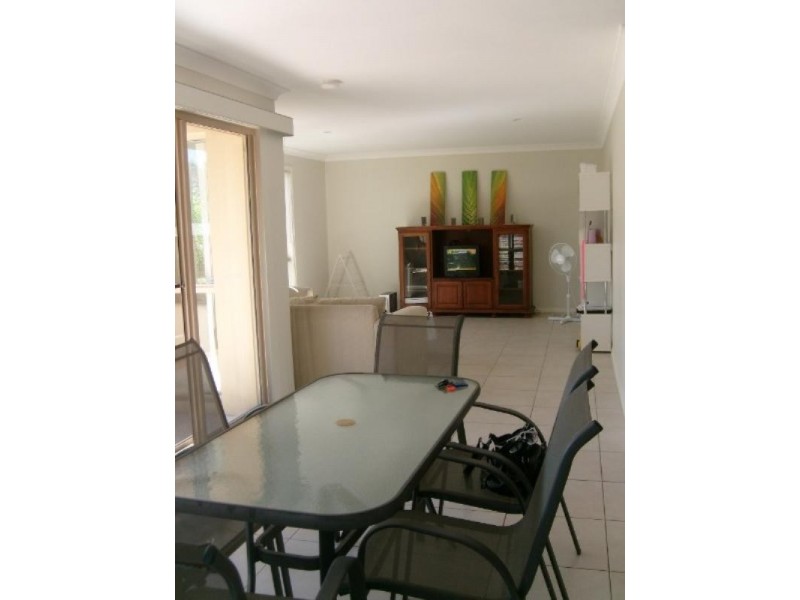 3/27 Harley Street, Labrador QLD 4215