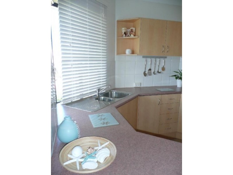 13/2 Broad Street, Labrador QLD 4215