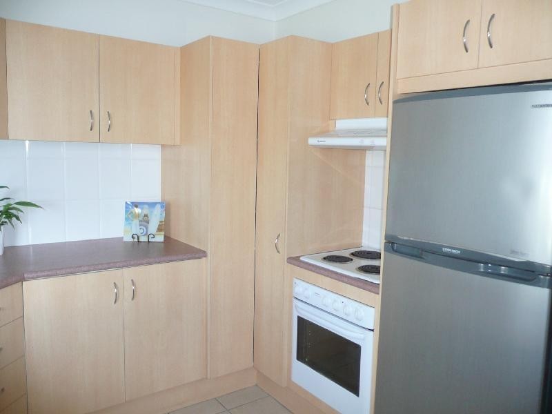 13/2 Broad Street, Labrador QLD 4215