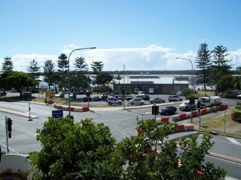 13/2 Broad Street, Labrador QLD 4215