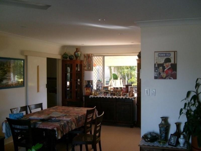 21 Second Avenue, Labrador QLD 4215