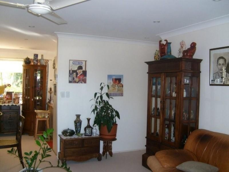 21 Second Avenue, Labrador QLD 4215