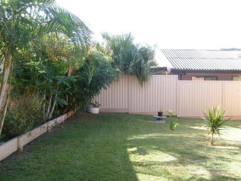 21 Second Avenue, Labrador QLD 4215