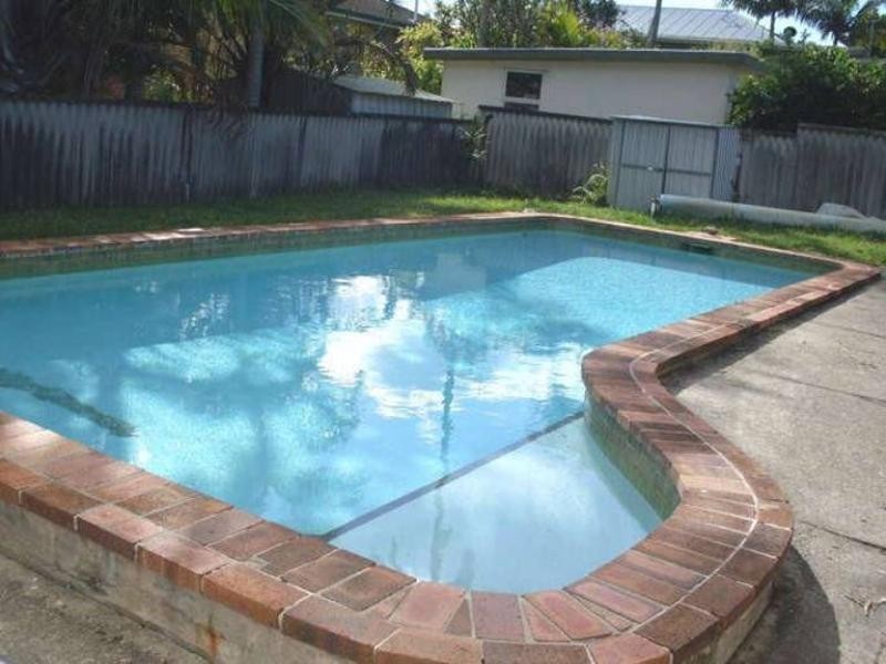 17 Ward Street, Southport QLD 4215