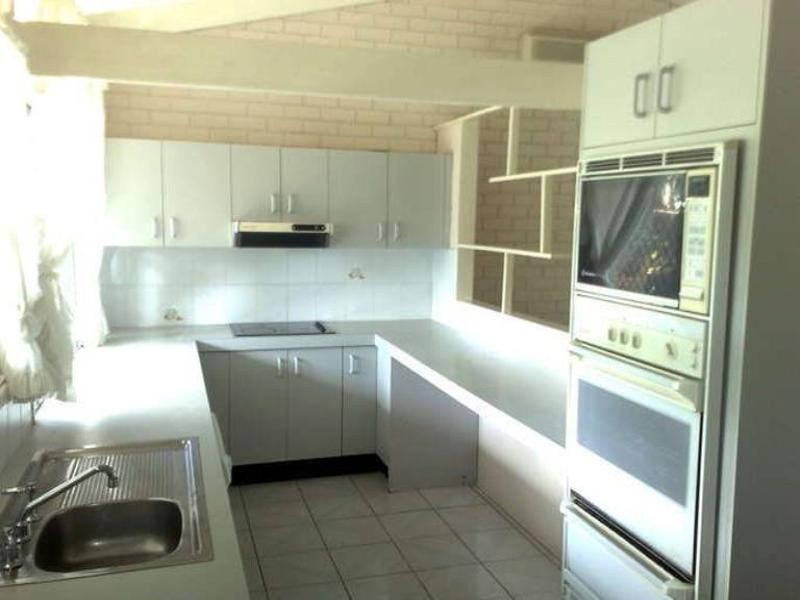 17 Ward Street, Southport QLD 4215