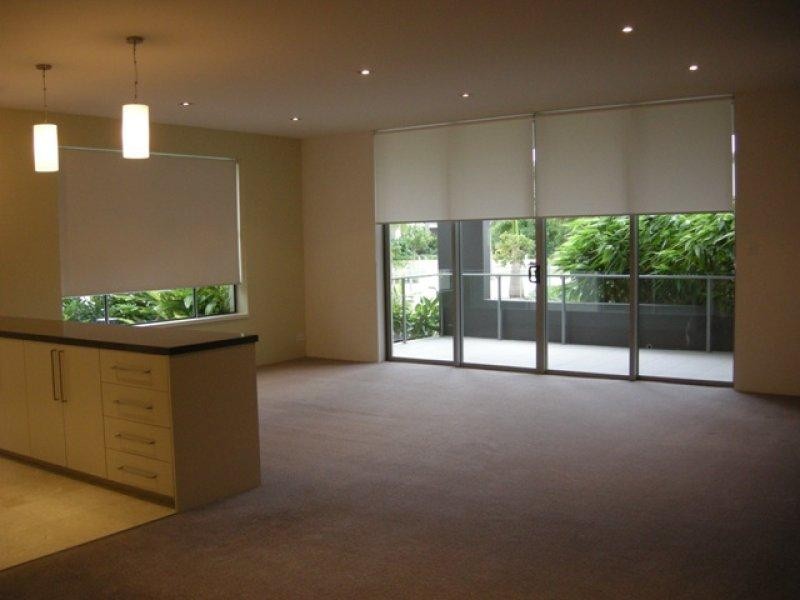 338/3 Pendraat Parade, Hope Island QLD 4212