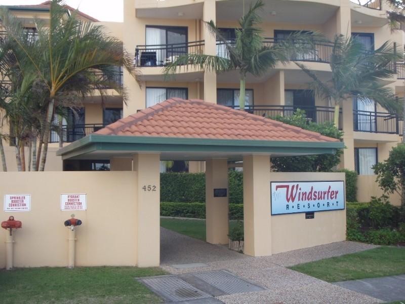 2/452 Marine Parade, Biggera Waters QLD 4216