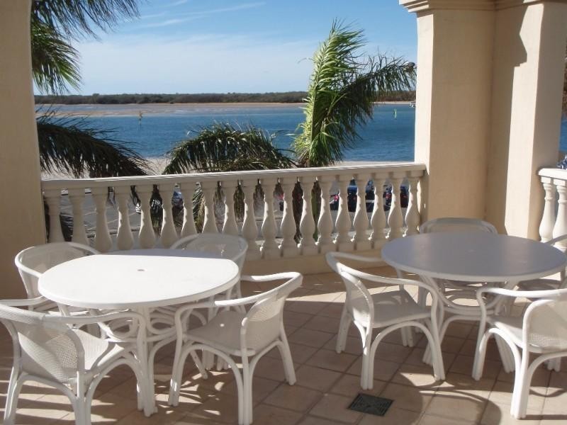 1307/360 Marine Parade, Labrador QLD 4215