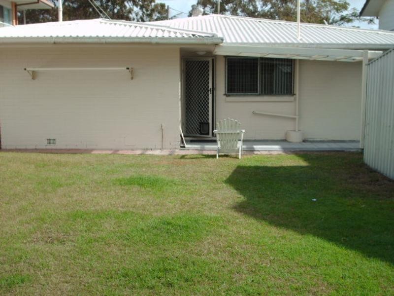 41 Back Street, Biggera Waters QLD 4216