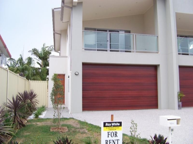 1/28 Ocean Street, Runaway Bay QLD 4216