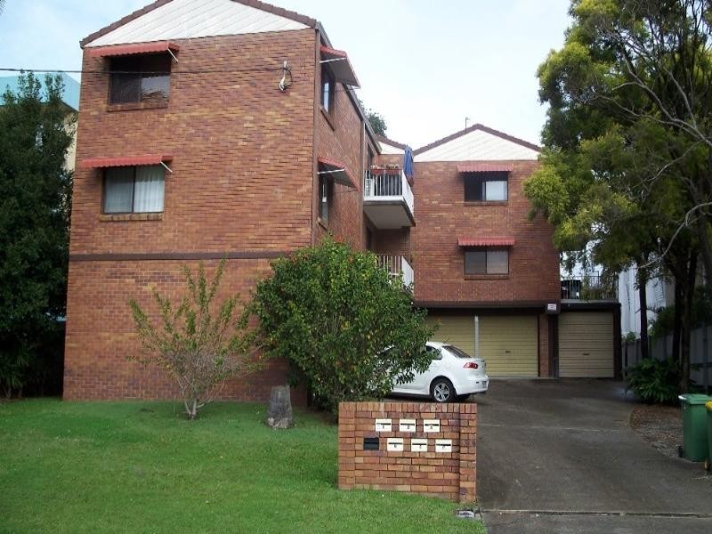 6/4 Rose Street, Southport QLD 4215