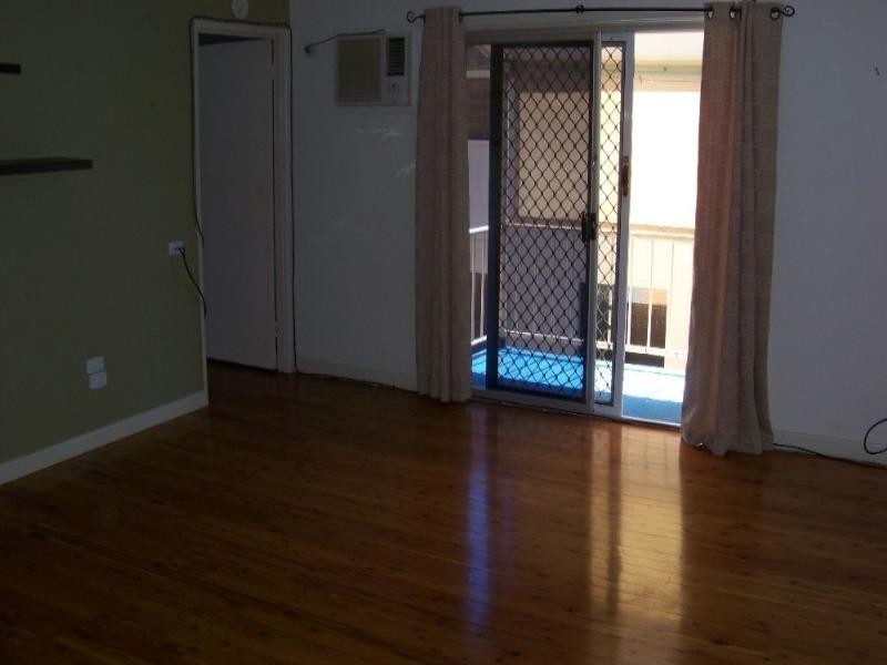 6/4 Sunshine Court, Labrador QLD 4215